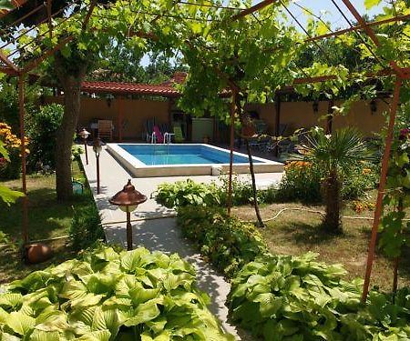 Guest House Yavorov 체르노모레츠 외부 사진